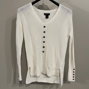 Rachel Zoe size small ribbed decorative button sweater